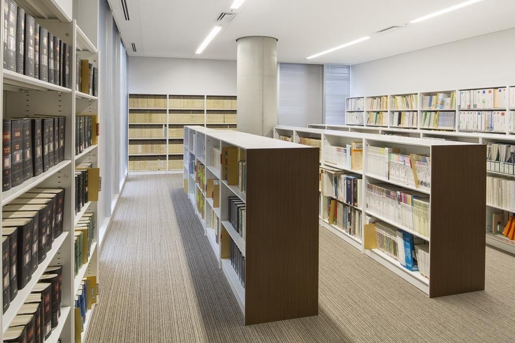 【長野市役所】7F 議員図書室