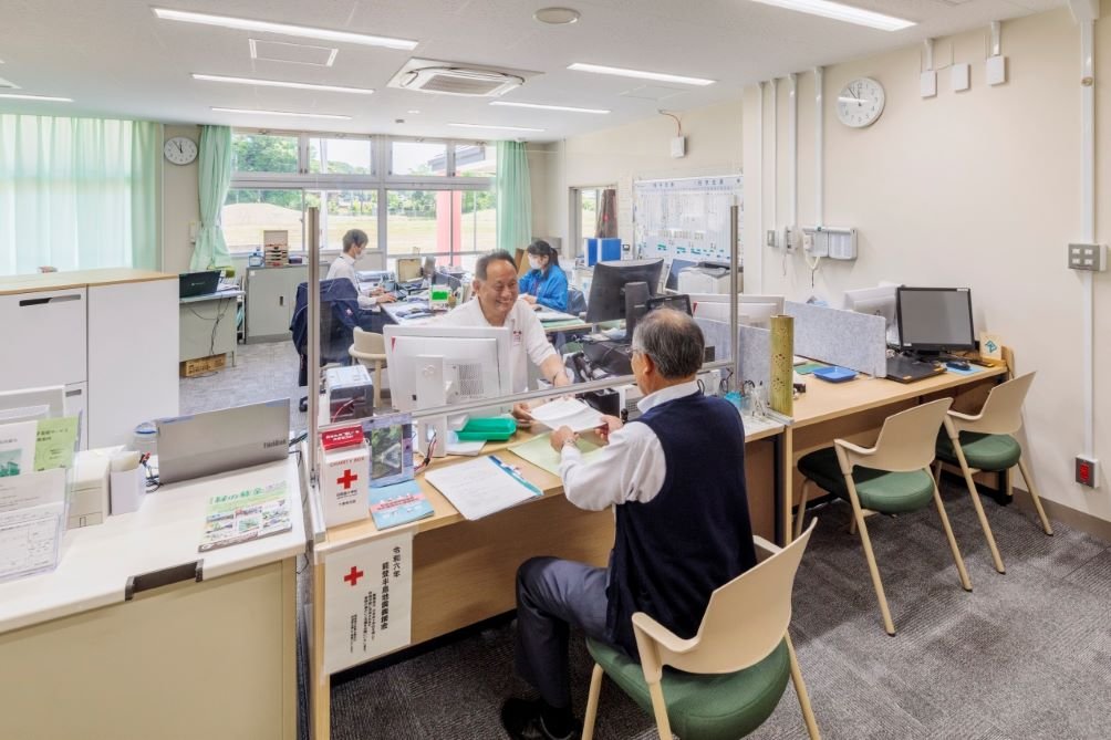 【君津市 清和地域拠点複合施設おらがわ】１階清和地域市民センター　窓口カウンター　