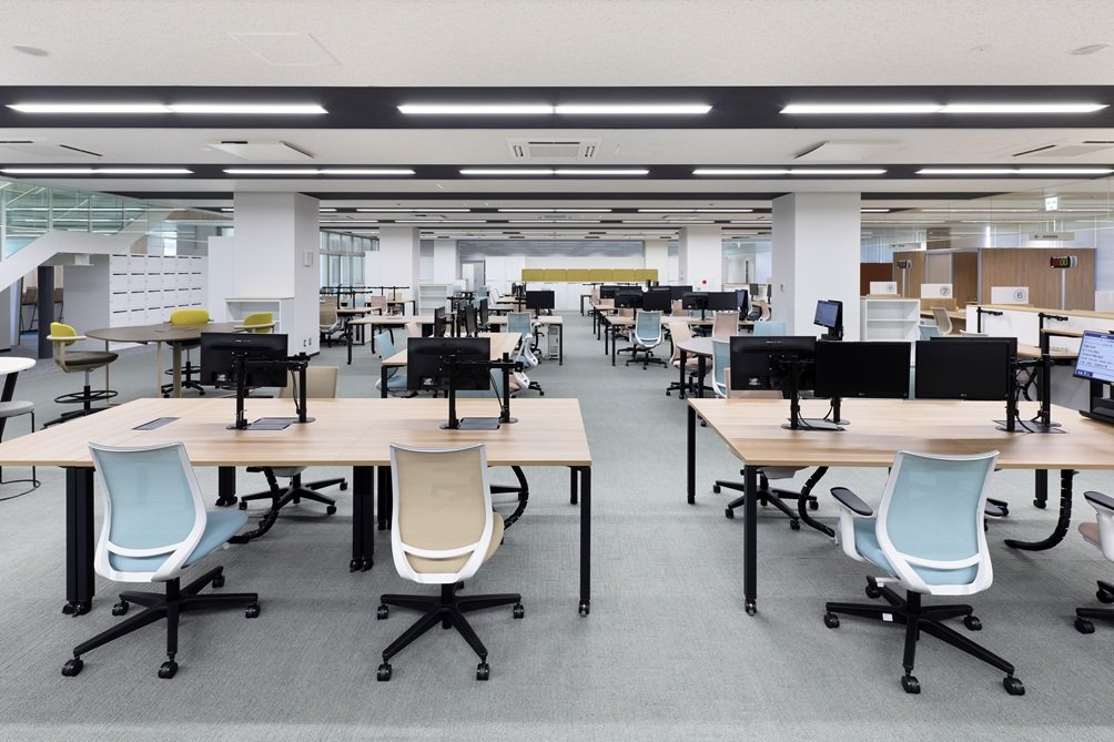 【京丹後市役所 峰山庁舎2号館】執務室