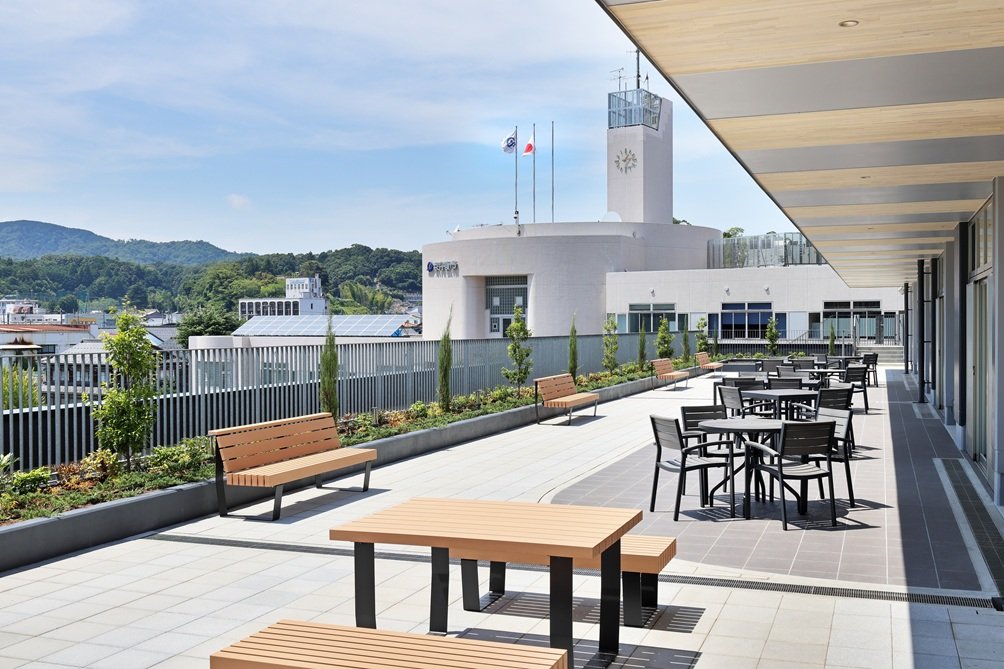 【京丹後市役所 峰山庁舎2号館】まちそらテラス