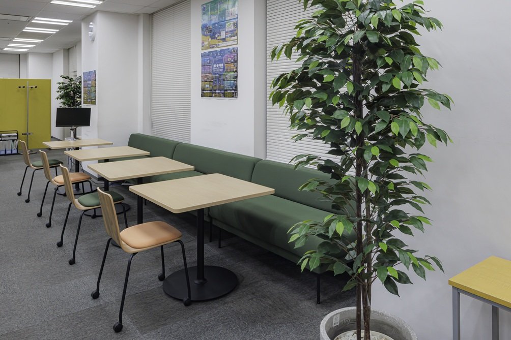 【文部科学省】ソファー席