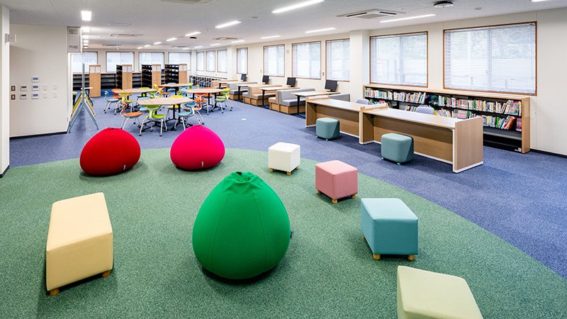 渋谷区 青山キャンパス｜納入事例｜コクヨの教育空間づくり｜コクヨ