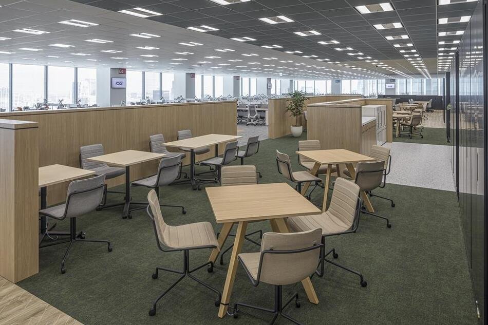 ＫＤＤＩ株式会社