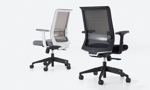 さまざまな空間になじむシンプル設計