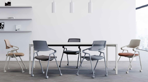 機能を魅せるフォルムと快適性を追求したサポート機能