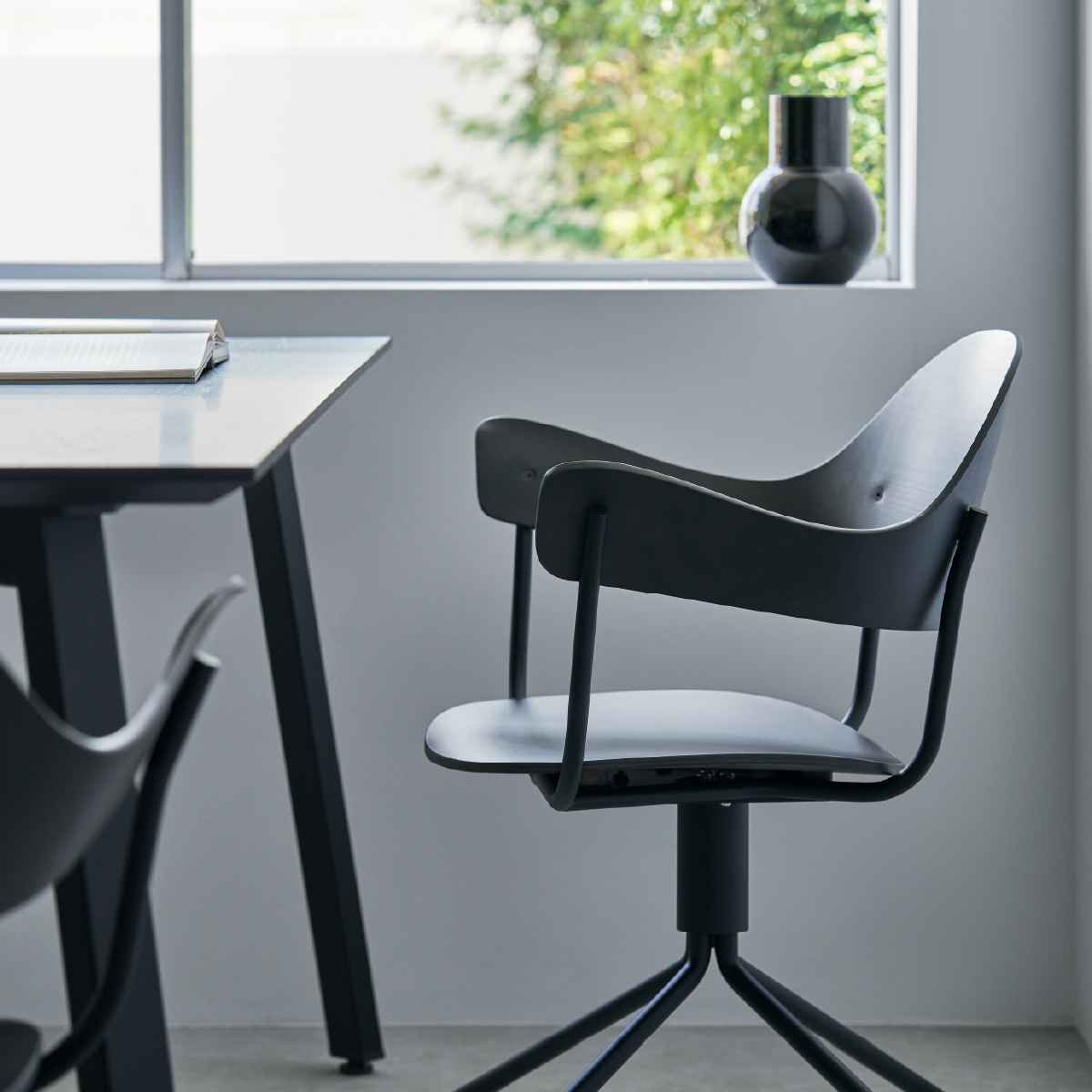 ym-02 Chair 4-Star Swivel Base｜PRODUCT｜yuimori｜コクヨ ファニチャー
