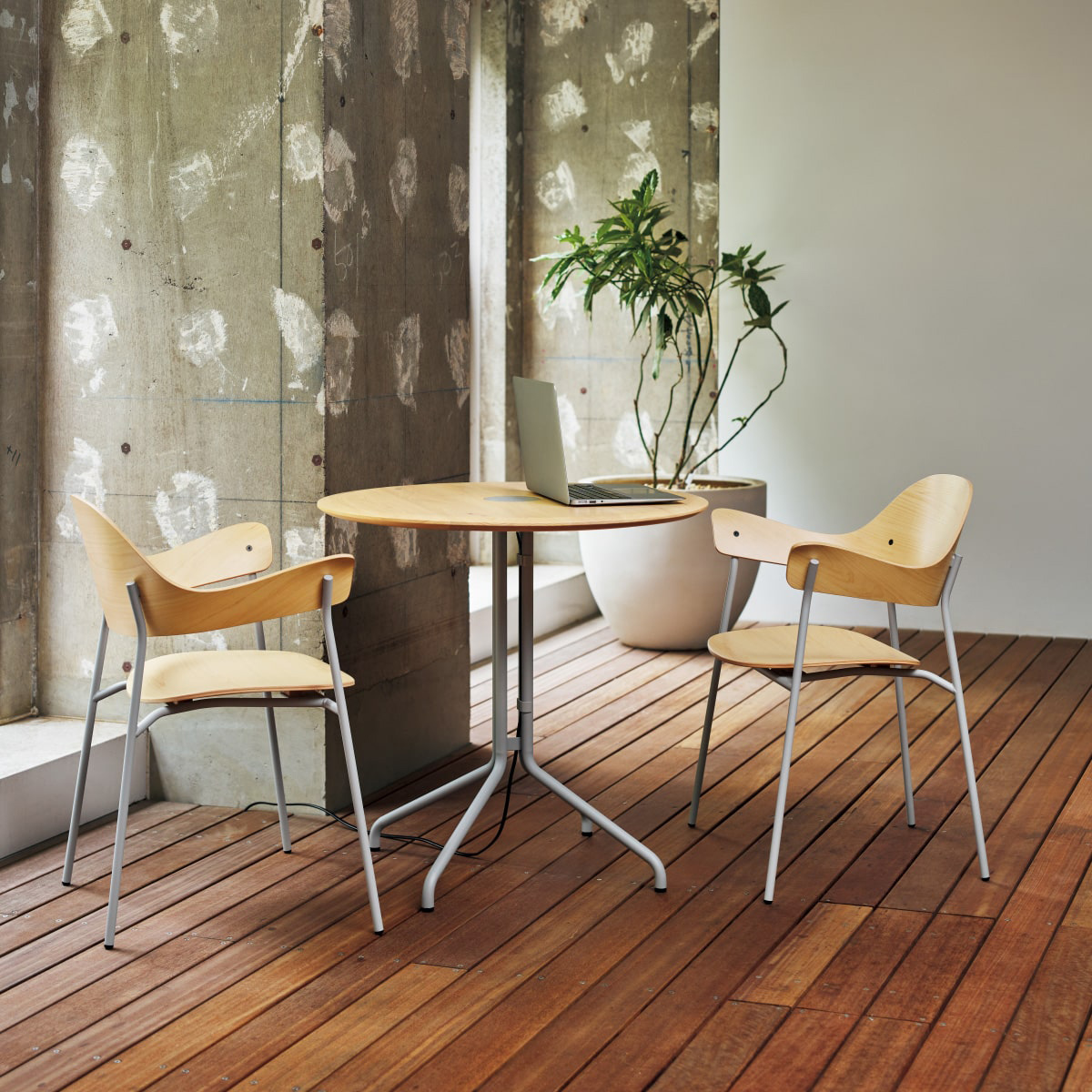 HYO DESIGN×ACME INDUSTRIES テーブル　4〜5人　円形 ym-04 Table Circle Top - size φ750×H720｜PRODUCT｜yuimori｜コクヨ