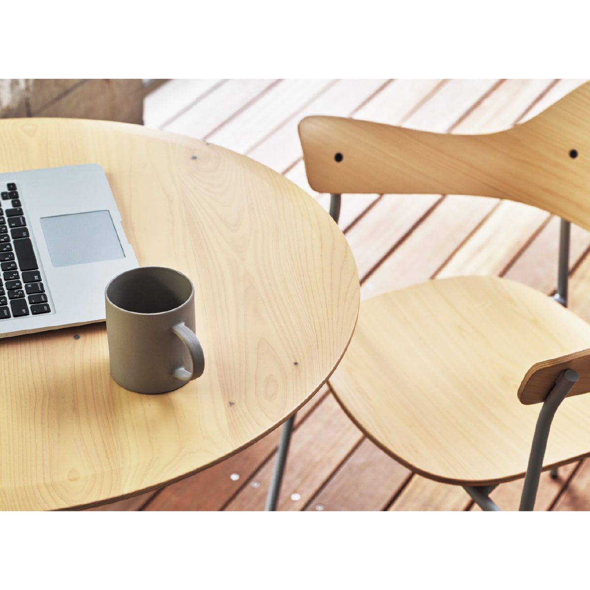 ym-04 Table Circle Top - size φ750×H720|PRODUCT|yuimori|コクヨ ym-04 Table Circle Top - size φ750×H720|PRODUCT|yuimori|コクヨ