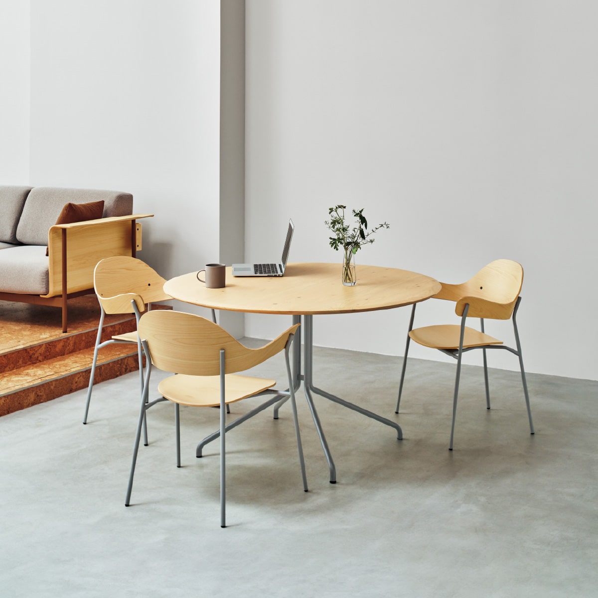 ym-04 Table Circle Top - size φ1200×H720｜PRODUCT｜yuimori｜コクヨ