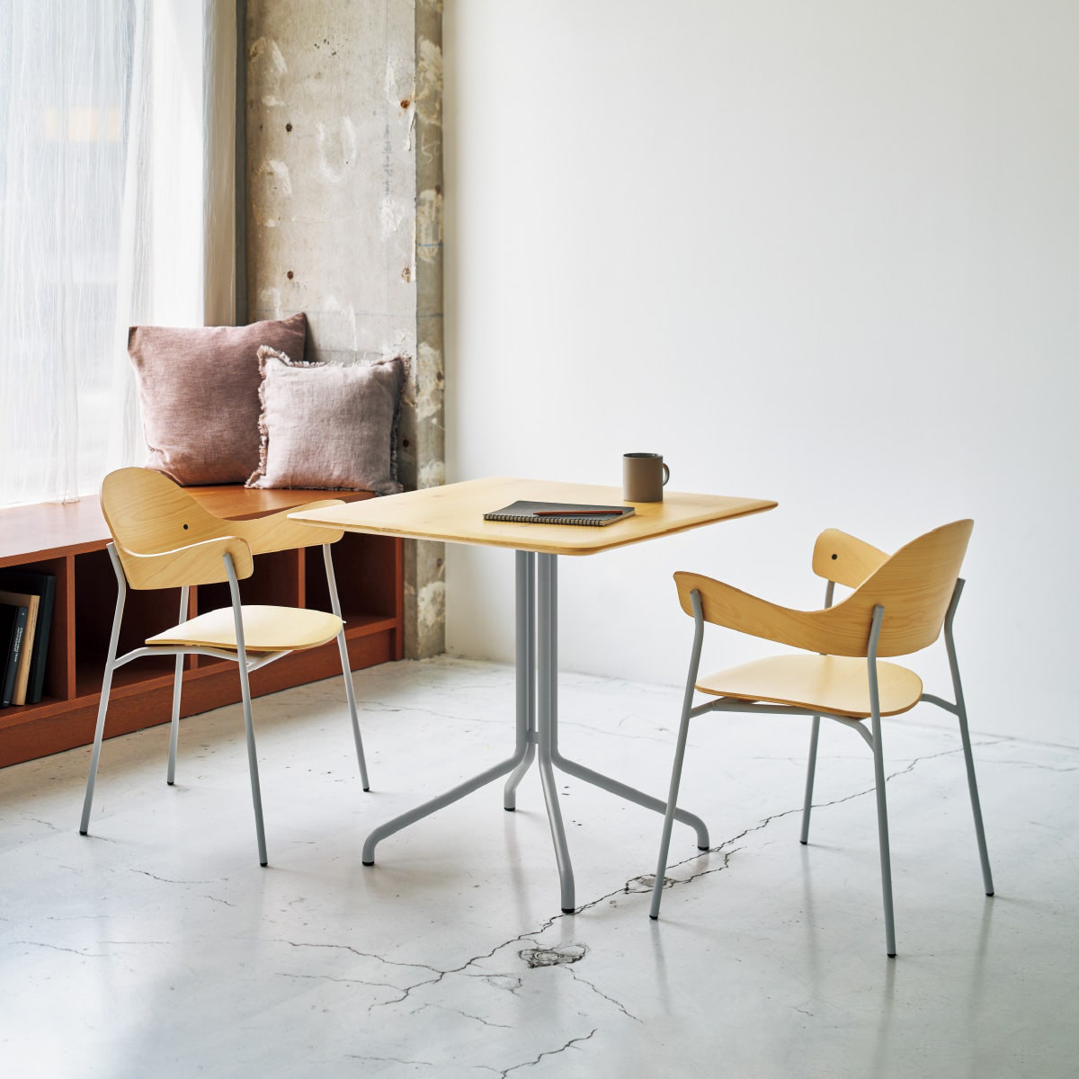 ym-04 Table Square Top - size W750×D750×H720｜PRODUCT｜yuimori