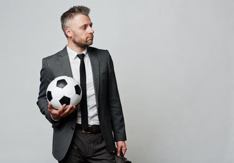 世界には スポーツの知識がビジネスに必須な国もある コクヨのmana Biz